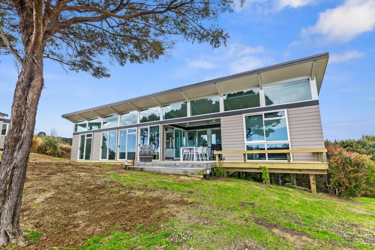 Paroa Bay Chalets - Te Whare Tui Ръсел Екстериор снимка