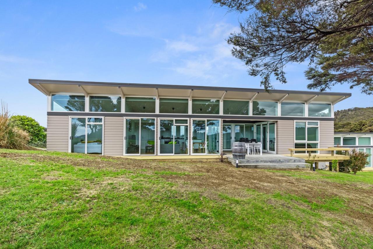 Paroa Bay Chalets - Te Whare Tui Ръсел Екстериор снимка