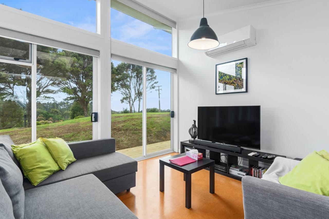 Paroa Bay Chalets - Te Whare Tui Ръсел Екстериор снимка